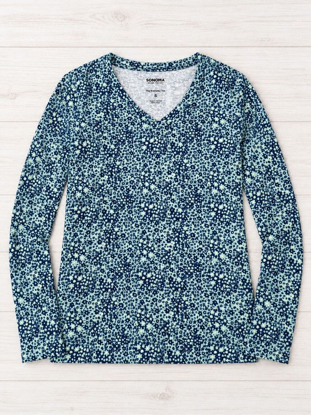 Sonoma Goods for Life The Everyday Tee Women’s Small Floral Long Sleeve V-Neck T